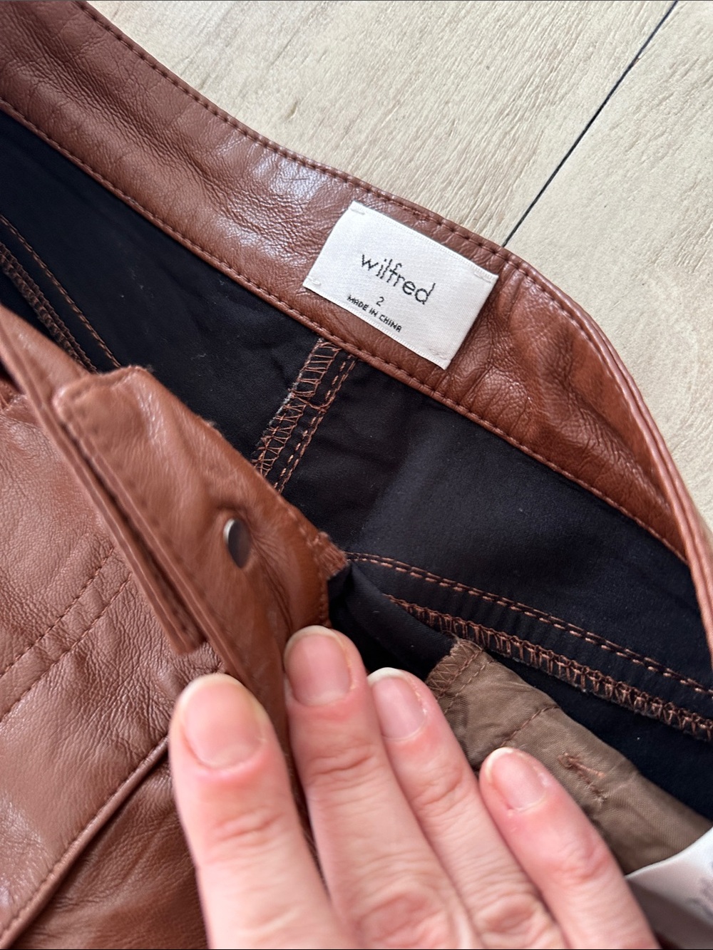 Aritzia Melina Pants - Vegan Leather Cognac Brown size 2 - Picture 6 of 10